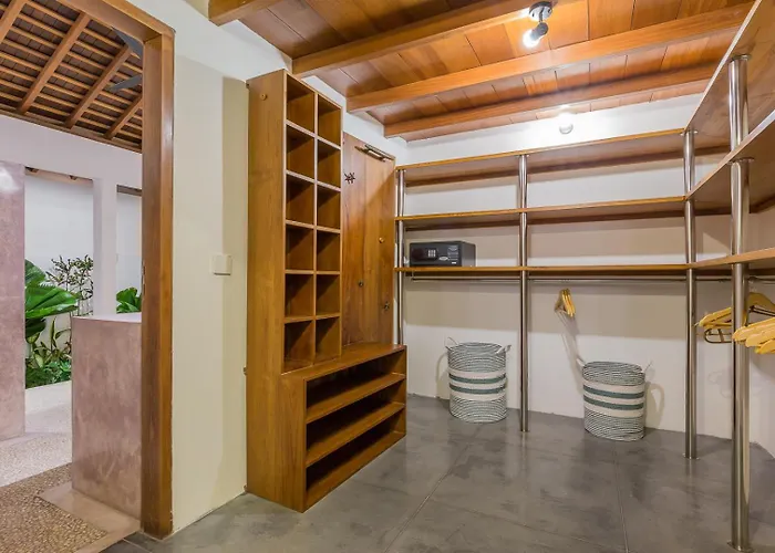 Villa B