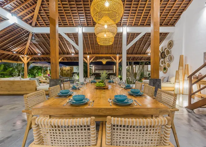 B Villa Seminyak