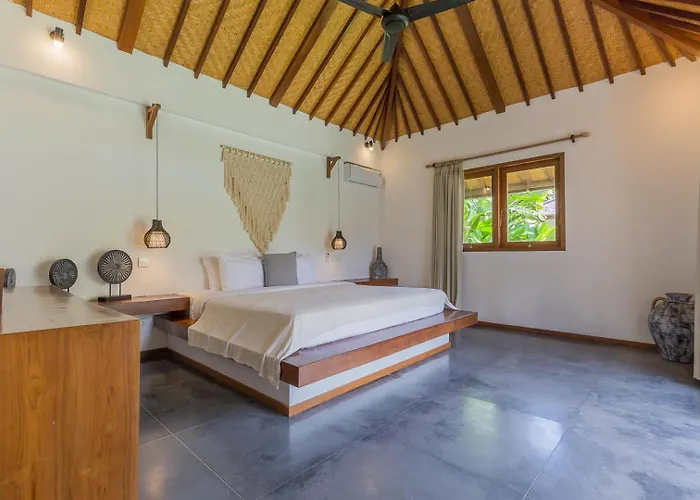 B Villa Seminyak